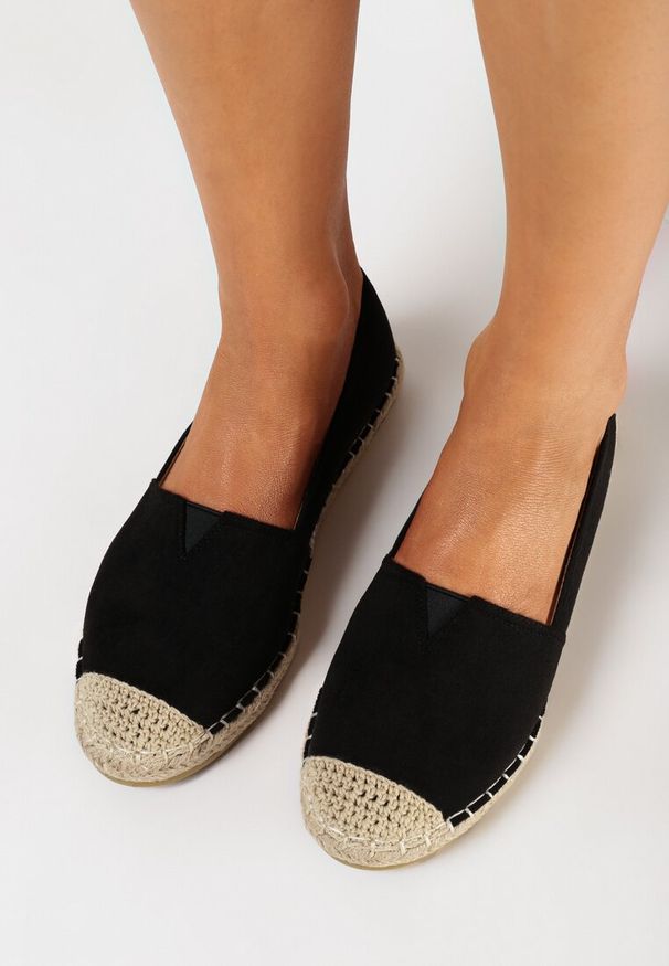 Born2be - Czarne Espadryle Płaskie z Plecionymi Wstawkami Xenisa. Kolor: czarny. Sezon: lato