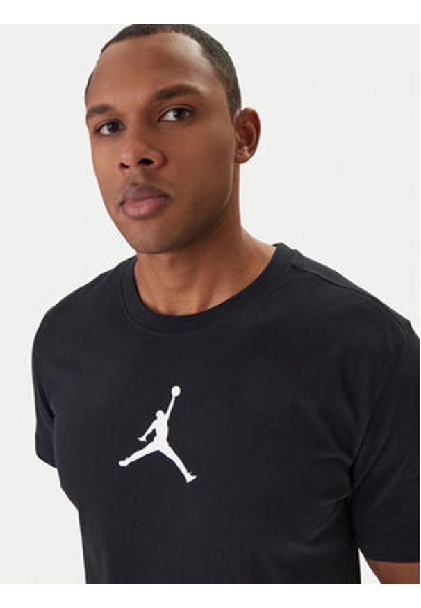 Nike T-Shirt Jordan Jumpman CW5190 Czarny Standard Fit. Kolor: czarny. Materiał: bawełna