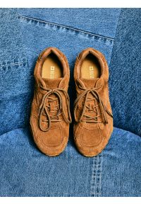 Big-Star - Sneakersy damskie ze skóry naturalnej zamszowej brązowe RR274821 802. Okazja: na co dzień, na spacer. Kolor: brązowy. Materiał: zamsz, skóra. Sport: turystyka piesza #3