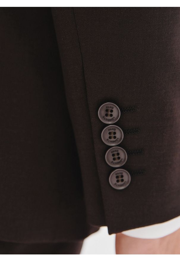 Pako Lorente - PAKO LORENTE - Brązowy garnitur męski. Kolor: brązowy. Materiał: wełna, poliester