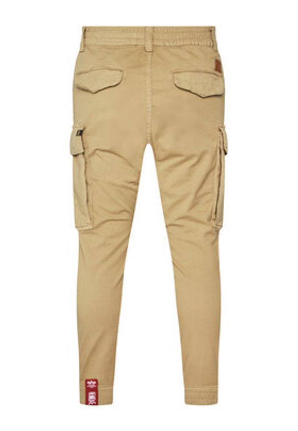 Alpha Industries Joggery Airman 188201 Beżowy Tapered Fit. Kolor: beżowy. Materiał: bawełna