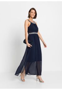 bonprix - Długa sukienka z aplikacją ze sztrasów z poliestru z recyklingu. Kolor: niebieski. Materiał: poliester. Wzór: aplikacja. Długość: maxi #1