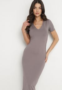Born2be - Szara Sukienka Dopasowana Bodycon z Dekoltem w Serek Efricene. Okazja: na co dzień. Typ kołnierza: dekolt w serek. Kolor: szary. Materiał: jeans. Długość rękawa: krótki rękaw. Typ sukienki: bodycon. Styl: casual, klasyczny #7