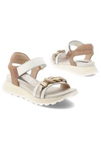 Sandały damskie Hispanitas, cholewka ze skóry naturalnej sportowa forma z regulowanymi paskami odkryta konstrukcja stabilna podeszwa zapewniająca wyg. Okazja: na co dzień. Zapięcie: pasek. Kolor: biały. Materiał: skóra. Styl: sportowy #2