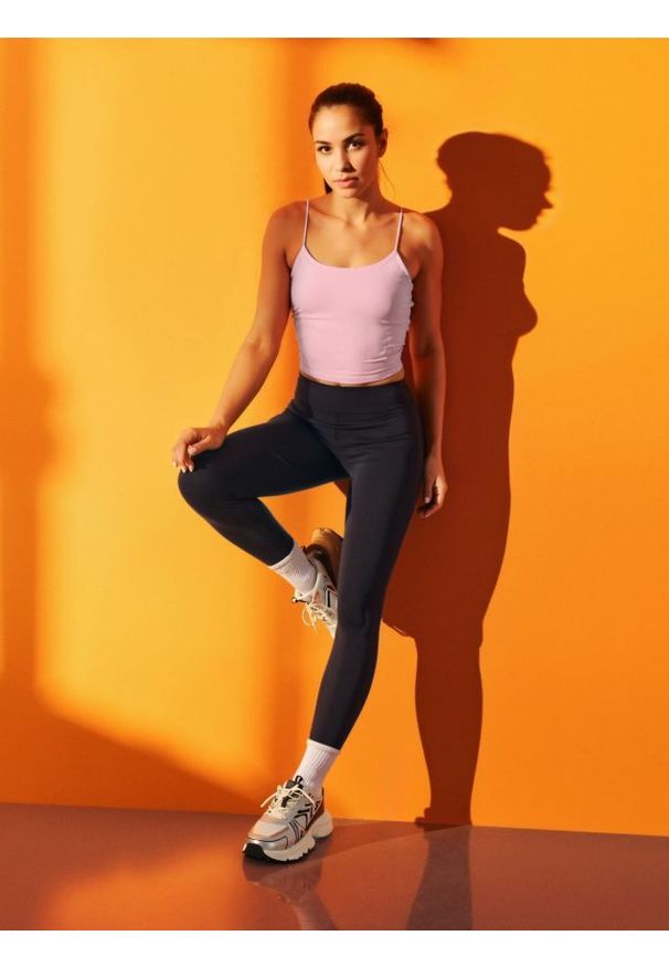 Sinsay - Legginsy GYM HARD - fioletowy. Kolor: fioletowy