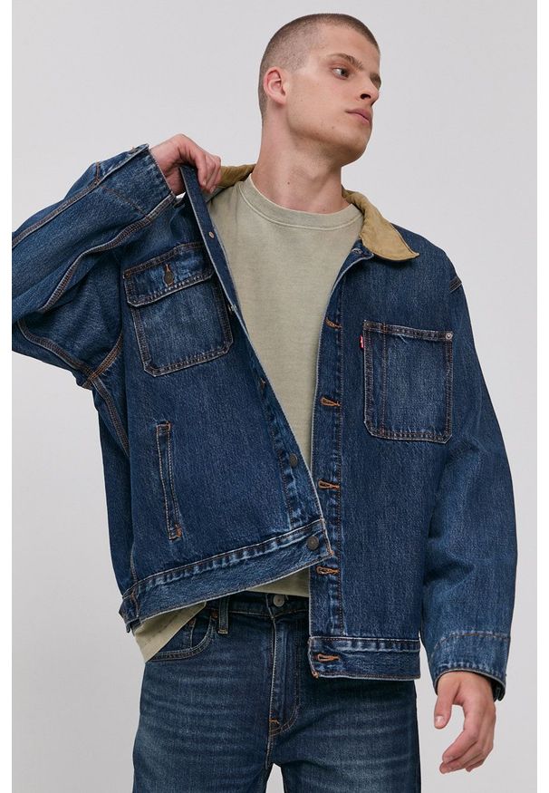 Levi's® - Levi's Kurtka jeansowa męska kolor granatowy przejściowa oversize. Okazja: na spotkanie biznesowe. Kolor: niebieski. Materiał: jeans. Styl: biznesowy