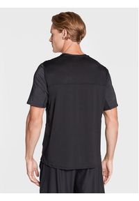 Reebok Koszulka techniczna Activchill Athlete HG4069 Czarny Slim Fit. Kolor: czarny. Materiał: syntetyk #3