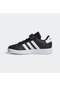 Adidas - Buty dla dzieci ADIDAS Grand Court. Zapięcie: rzepy. Kolor: biały, czarny, wielokolorowy. Materiał: guma, materiał, kauczuk, syntetyk. Szerokość cholewki: normalna. Sport: turystyka piesza