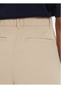 GAP - Gap Spodnie materiałowe 855968-04 Khaki Straight Fit. Kolor: brązowy. Materiał: syntetyk