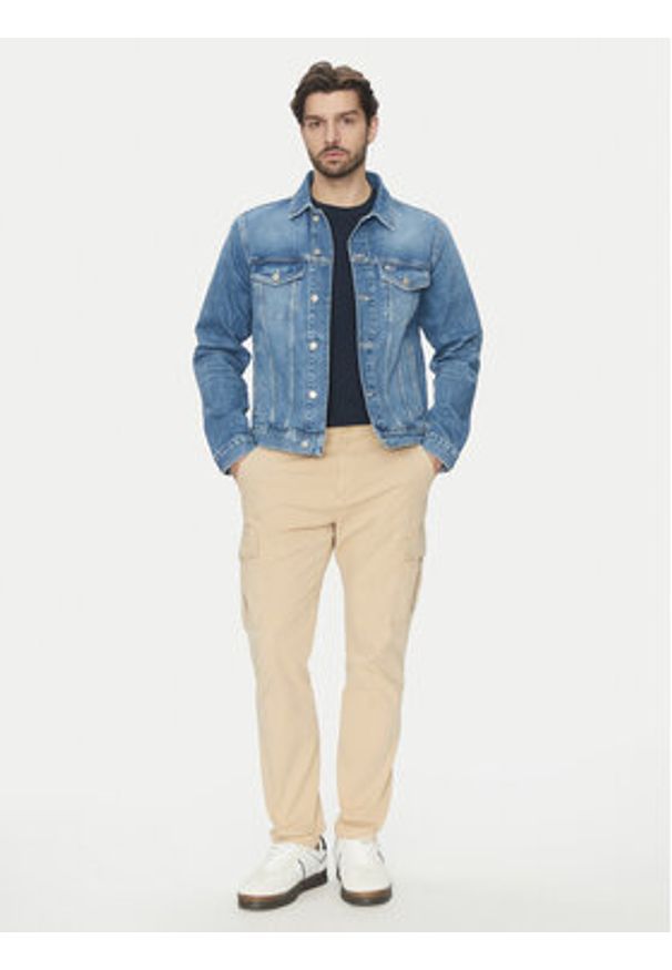 Tommy Jeans Kurtka jeansowa Ryan DM0DM21860 Niebieski Regular Fit. Kolor: niebieski. Materiał: bawełna