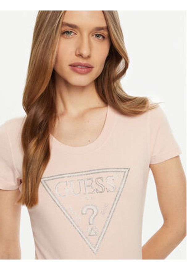 Guess T-Shirt W5RI11 J1314 Różowy Regular Fit. Kolor: różowy. Materiał: bawełna