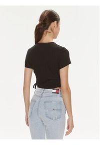 Tommy Jeans T-Shirt DW0DW17902 Czarny Slim Fit. Kolor: czarny. Materiał: wiskoza