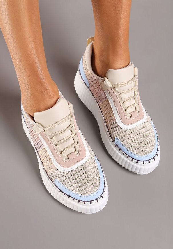 Born2be - Beżowo-Niebieskie Sneakersy do Kostki na Platformie ze Sznurowaniami Fropia. Okazja: na co dzień. Nosek buta: okrągły. Zapięcie: sznurówki. Kolor: beżowy. Materiał: jeans, materiał. Szerokość cholewki: normalna. Obcas: na platformie. Wysokość obcasa: niski