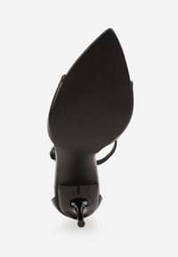 Born2be - Czarne Sandały na Szpilce ze Sprzączką wokół Kostki Tini. Okazja: na co dzień. Zapięcie: sprzączka. Kolor: czarny. Materiał: jeans. Obcas: na szpilce. Styl: casual, klasyczny, elegancki #3
