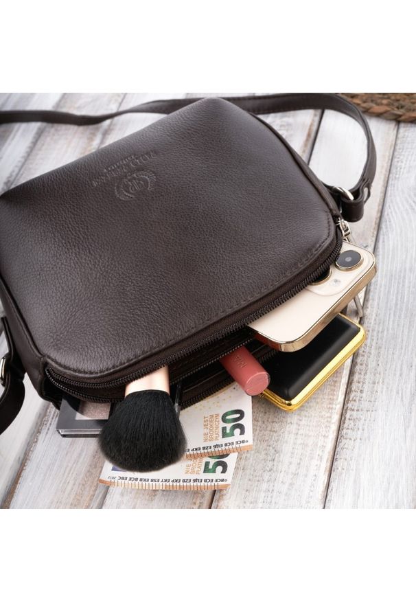 Listonoszka skórzana PAOLO PERUZZI SI-11-BR brązowa. Kolor: brązowy. Materiał: skórzane. Rodzaj torebki: na ramię