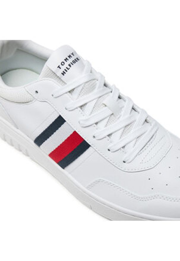 TOMMY HILFIGER - Tommy Hilfiger Sneakersy Th Basket Core Lite FM0FM05116 Biały. Kolor: biały. Materiał: materiał