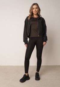 Born2be - Ciemnoszary Gładki T-shirt o Klasycznym Kroju Lycoris. Okazja: do domu, do pracy, na co dzień. Kolor: szary. Materiał: jeans. Wzór: gładki. Styl: klasyczny #5