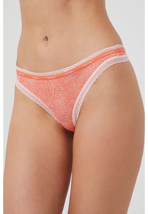 Calvin Klein Underwear stringi (3-pack) kolor beżowy. Kolor: beżowy. Materiał: materiał. Wzór: gładki
