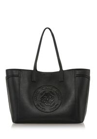 Ochnik - Czarna torebka damska z tłoczonym logo. Kolor: czarny. Materiał: z tłoczeniem. Rodzaj torebki: na ramię