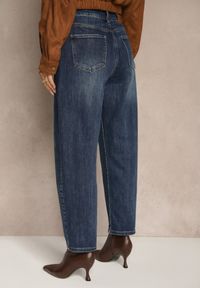 Renee - Niebieskie Jeansy Mom Fit High Waist z Dodatkiem Wiskozy Ativite. Stan: podwyższony. Kolor: niebieski #4