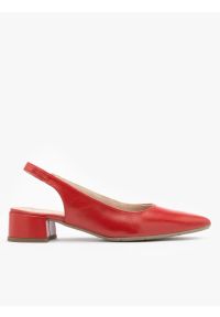 Ryłko - Czerwone czółenka z otwartą piętą. Nosek buta: otwarty. Kolor: czerwony. Materiał: skóra. Szerokość cholewki: normalna. Obcas: na obcasie. Styl: street. Wysokość obcasa: średni #1