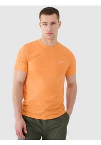 4f - 4F T-shirt regular gładki męski - pomarańczowy M. Okazja: na co dzień. Kolor: pomarańczowy. Materiał: dzianina, bawełna, jersey, materiał, skóra. Długość rękawa: krótki rękaw. Długość: krótkie. Wzór: gładki. Styl: klasyczny, sportowy, casual