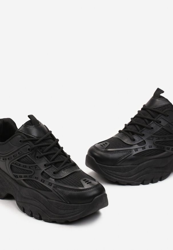 Born2be - Czarne Sneakersy przed Kostkę na Grubej Podeszwie Wylara. Okazja: na co dzień. Wysokość cholewki: przed kostkę. Kolor: czarny