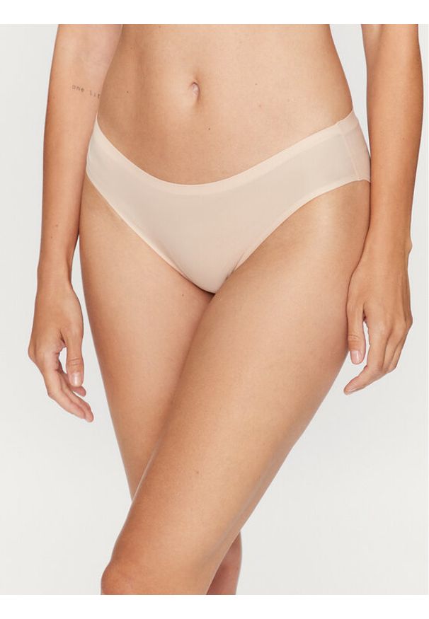 Chantelle Figi klasyczne Softstretch C26430 Beżowy. Kolor: beżowy. Materiał: syntetyk