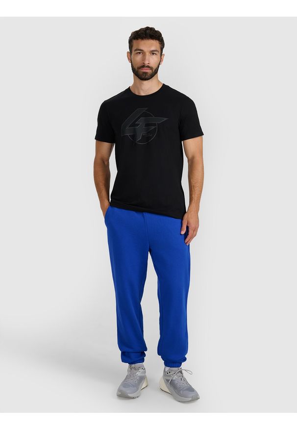 4f - 4F Spodnie dresowe joggery męskie - niebieskie 3XL. Kolor: niebieski. Materiał: dresówka. Wzór: gładki, ze splotem