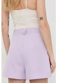 Guess szorty damskie kolor fioletowy gładkie high waist. Stan: podwyższony. Kolor: fioletowy. Materiał: tkanina, włókno. Wzór: gładki #4