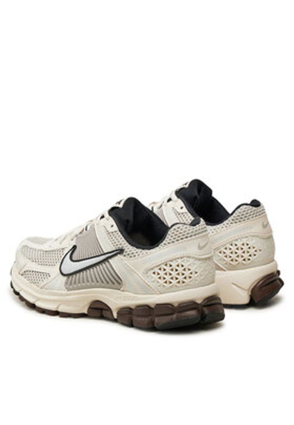 Nike Sneakersy Zoom Vomero 5 FJ2028 001 Écru. Kolor: kremowy. Materiał: materiał. Model: Nike Zoom