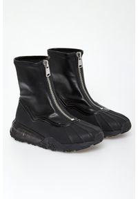 Botki damskie wysoką cholewką DKNY. Wysokość cholewki: przed kolano. Szerokość cholewki: normalna #1