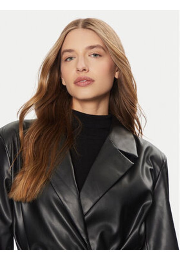 only - ONLY Płaszcz z imitacji skóry Bina 15326827 Czarny Regular Fit. Kolor: czarny. Materiał: skóra