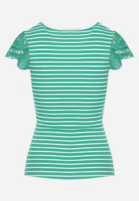 Born2be - Zielony Bawełniany T-shirt z Prążkowanego Materiału z Koronkowym Dekoltem i Rękawkami Hyacintia. Kolor: zielony. Materiał: materiał, bawełna, prążkowany, koronka. Długość rękawa: krótki rękaw. Sezon: lato #7