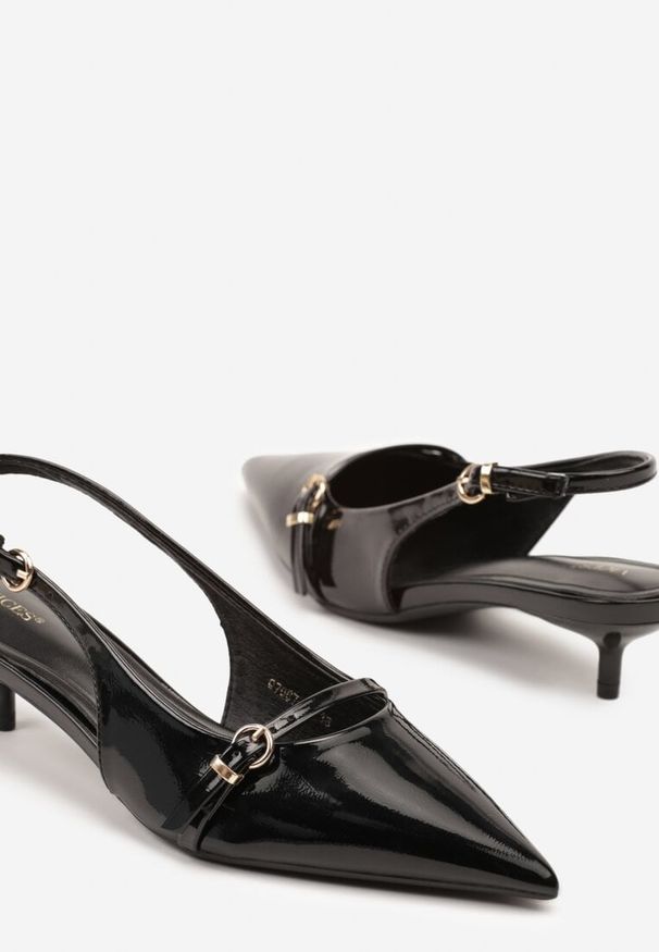 Renee - Czarne Sandały Vices Slingback na Obcasie z Cienkim Paskiem na Nosku Elozira. Okazja: na co dzień. Zapięcie: pasek. Kolor: czarny. Materiał: len. Sezon: lato. Obcas: na obcasie. Styl: elegancki, casual. Wysokość obcasa: średni