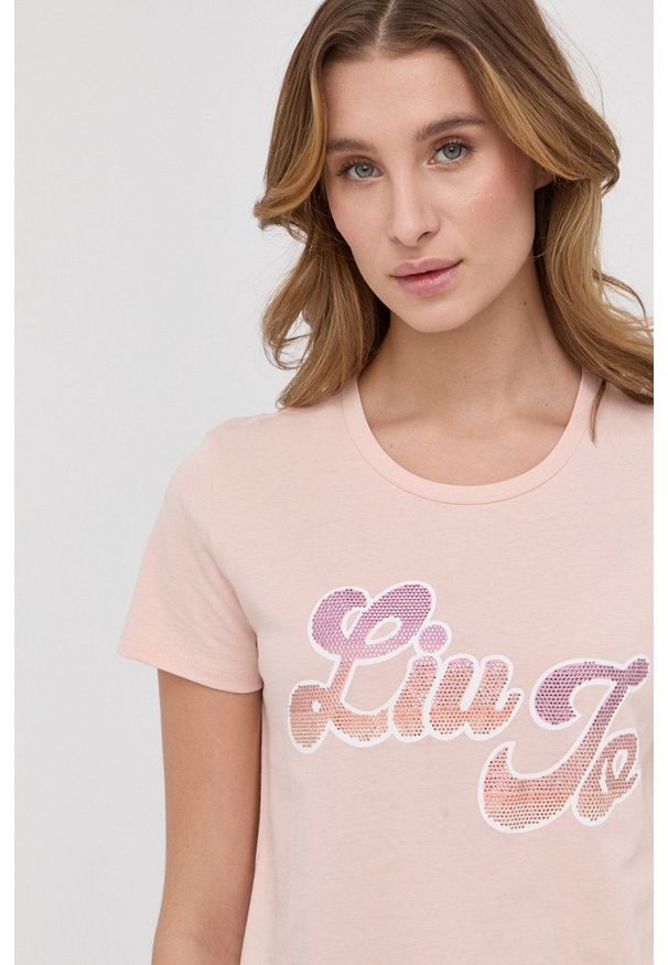Liu Jo t-shirt bawełniany kolor różowy. Okazja: na co dzień. Kolor: różowy. Materiał: bawełna. Wzór: aplikacja. Styl: casual