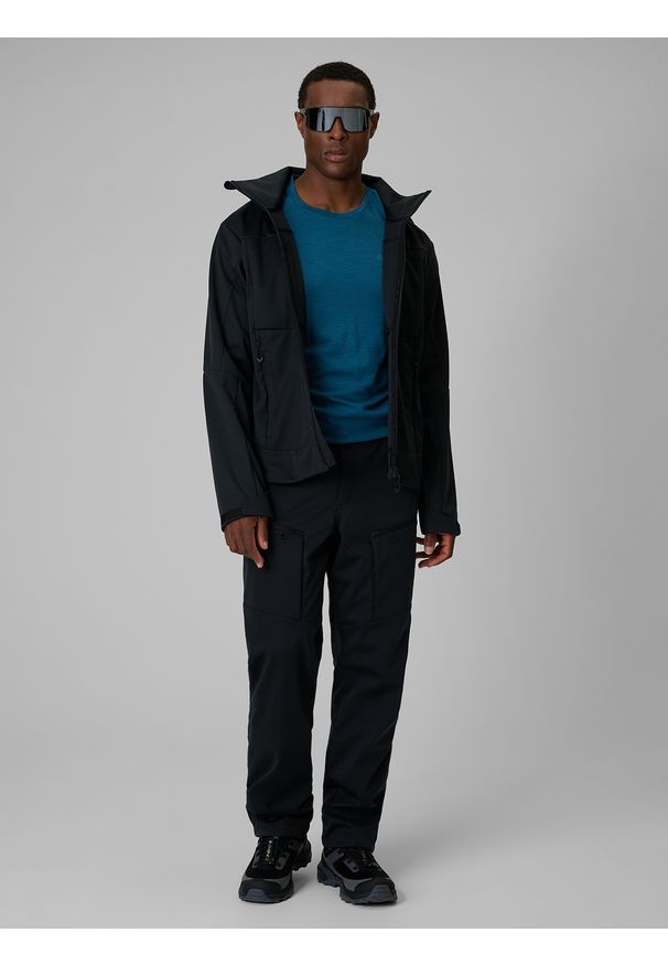 4f - 4F Spodnie softshellowe membrana 8000 męskie - czarne M. Kolor: czarny. Materiał: tkanina, softshell, materiał. Długość: długie. Sport: turystyka piesza