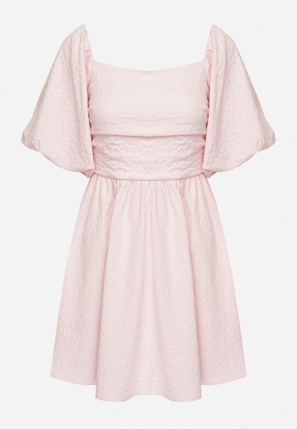 Born2be - Różowa Sukienka Rozkloszowana z Bufiastymi Rękawami i Kwadratowym Dekoltem Galzemis. Okazja: na co dzień. Typ kołnierza: dekolt kwadratowy. Kolor: różowy. Styl: klasyczny, casual, elegancki