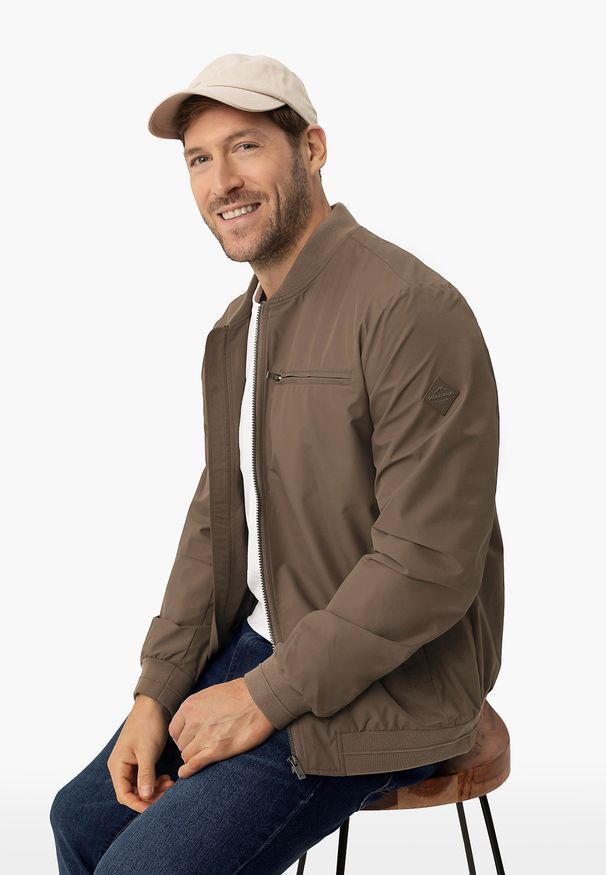 Volcano - Bomberka męska J-BAZIL. Okazja: na co dzień. Typ kołnierza: kołnierzyk stójkowy. Materiał: prążkowany, poliester, jeans, materiał. Sezon: wiosna, jesień. Styl: casual, klasyczny, sportowy