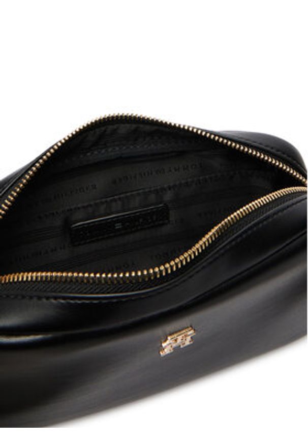 TOMMY HILFIGER - Tommy Hilfiger Torebka Th Essential Camera Bag AW0AW18370 Czarny. Kolor: czarny. Materiał: skórzane