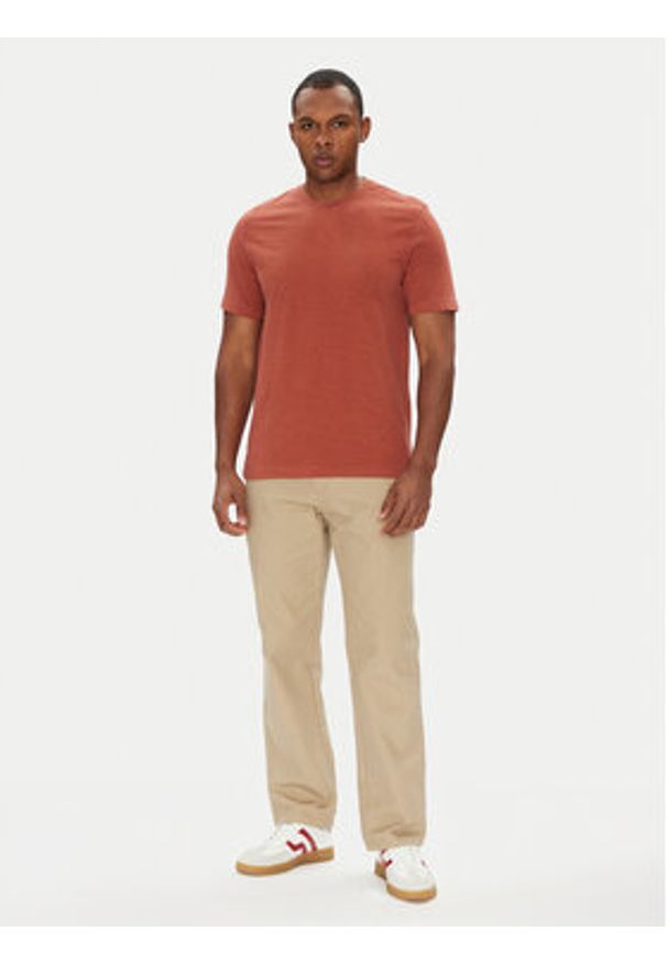 United Colors of Benetton - United Colors Of Benetton T-Shirt 36JGU105U Bordowy Relaxed Fit. Kolor: czerwony. Materiał: bawełna