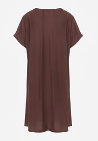 Renee - Brązowa Wiskozowa Sukienka Pudełkowa z Dekoltem w Serek Noludig. Typ kołnierza: dekolt w serek. Kolekcja: plus size. Kolor: brązowy. Materiał: wiskoza. Typ sukienki: dla puszystych #2