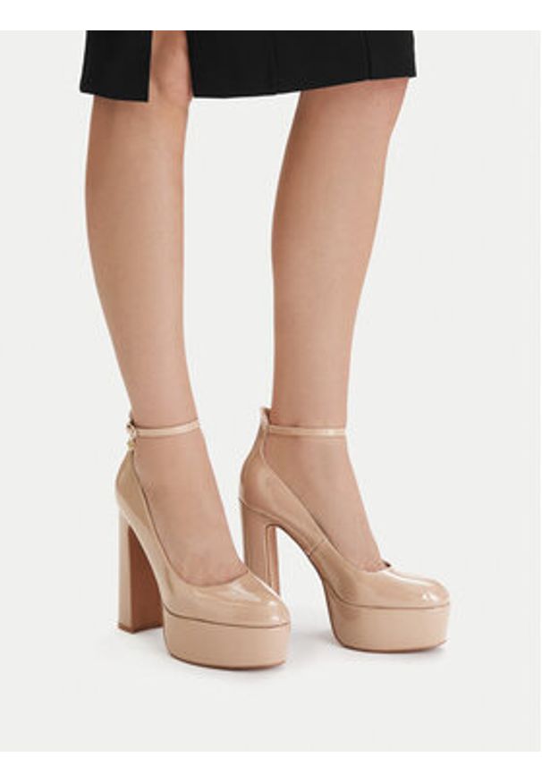 Nine West Czółenka CEO-DALILA-02 Beżowy. Kolor: beżowy. Materiał: materiał