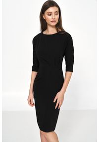 Nife - Dopasowana Sukienka z Asymetrycznymi Draperiami - Czarna. Kolor: czarny. Materiał: poliester, elastan, wiskoza. Typ sukienki: asymetryczne #1