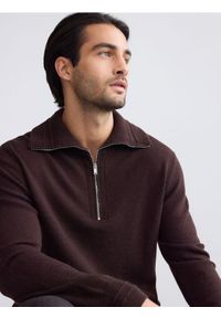 Reserved - Wełniany sweter z domieszką kaszmiru - brązowy. Kolor: brązowy. Materiał: wełna, kaszmir #1