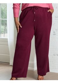 Sinsay - Spodnie wide leg z domieszką wiskozy Plus Size - bordowy. Kolekcja: plus size. Kolor: czerwony. Materiał: wiskoza