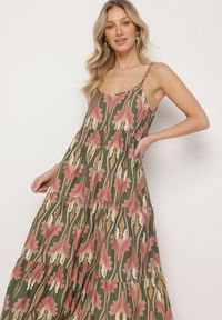 Born2be - Zielono-Różowa Sukienka o Rozkloszowanym Kroju Boho na Cienkich Ramiączkach Tosave. Okazja: na co dzień, na spacer. Kolor: zielony. Długość rękawa: na ramiączkach. Wzór: aplikacja. Sezon: lato. Typ sukienki: proste. Styl: boho #7