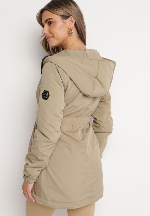 Born2be - Jasnozielona Kurtka Parka z Kapturem Mesovera. Typ kołnierza: kaptur. Kolor: zielony