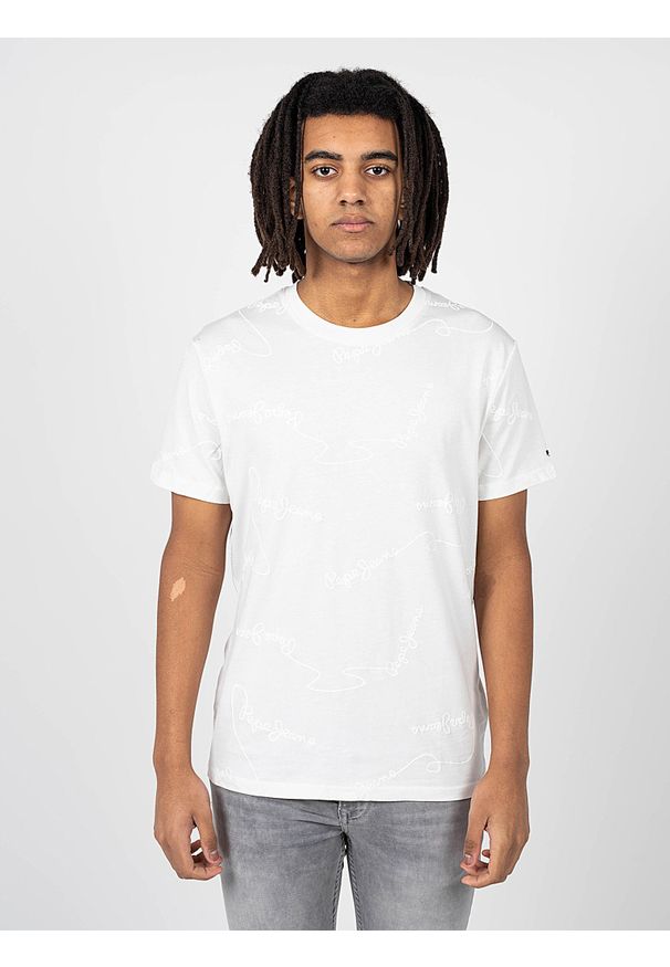 Pepe Jeans T-shirt "Saschate" | PM508544 | Saschate | Mężczyzna | Biały. Okazja: na co dzień. Kolor: biały. Materiał: bawełna. Wzór: nadruk. Styl: casual