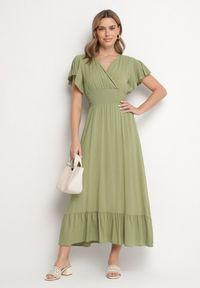 Born2be - Zielona Wiskozowa Kopertowa Sukienka o Rozkloszowanym Kroju Nellrive. Okazja: na co dzień. Typ kołnierza: dekolt w serek. Kolor: zielony. Materiał: wiskoza. Długość rękawa: krótki rękaw. Typ sukienki: kopertowe. Styl: elegancki, casual #5